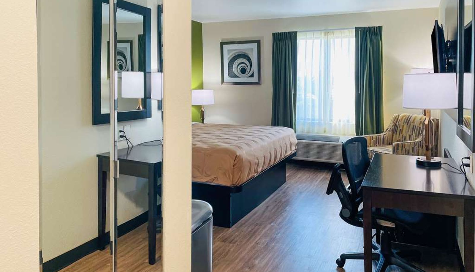 Zimmer - Quality Inn & Suites Lake Charles South