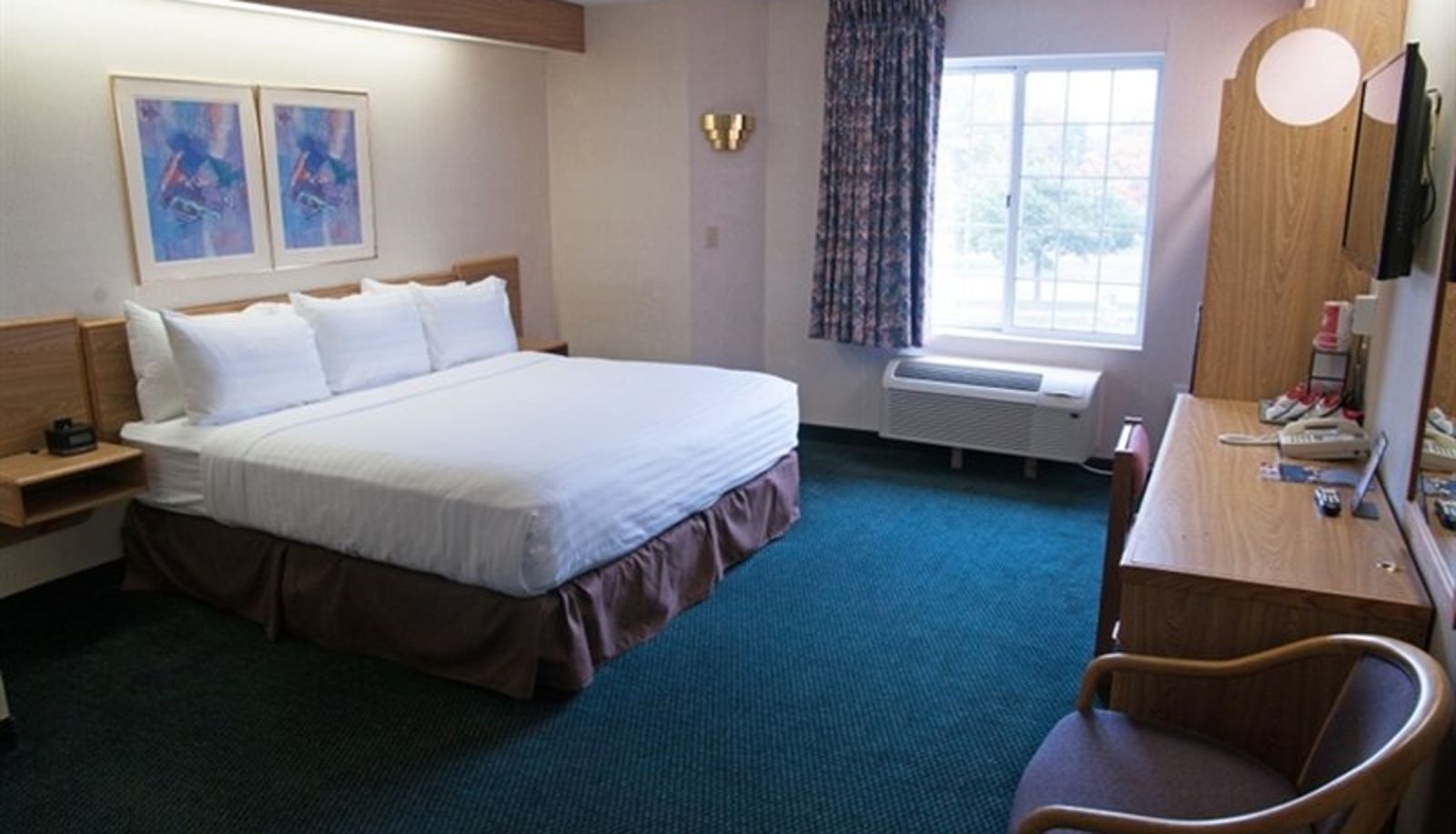 Habitación - Charlevoix Inn & Suites SureStay Collection by Best Western