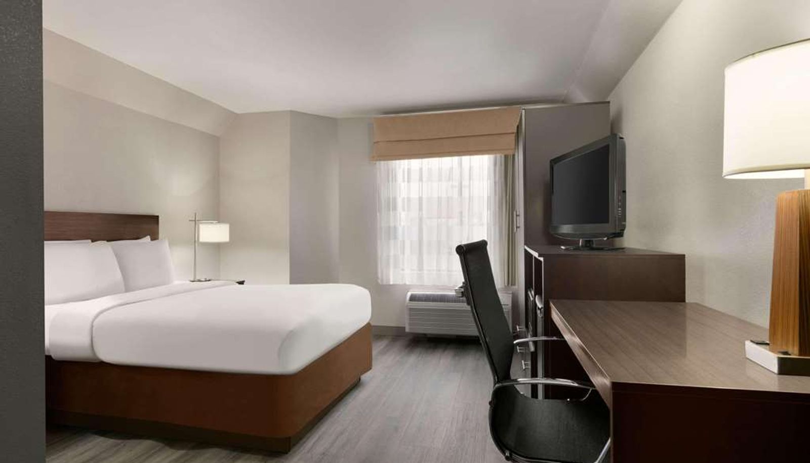 Room - Country Inn & Suites by Radisson Roanoke Rapids NC
