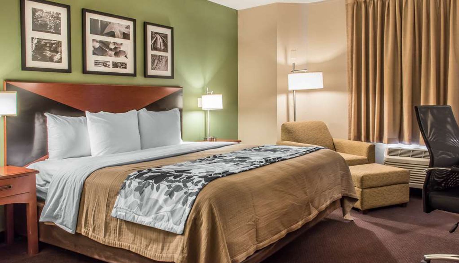 Camera - Sleep Inn & Suites of Lancaster County