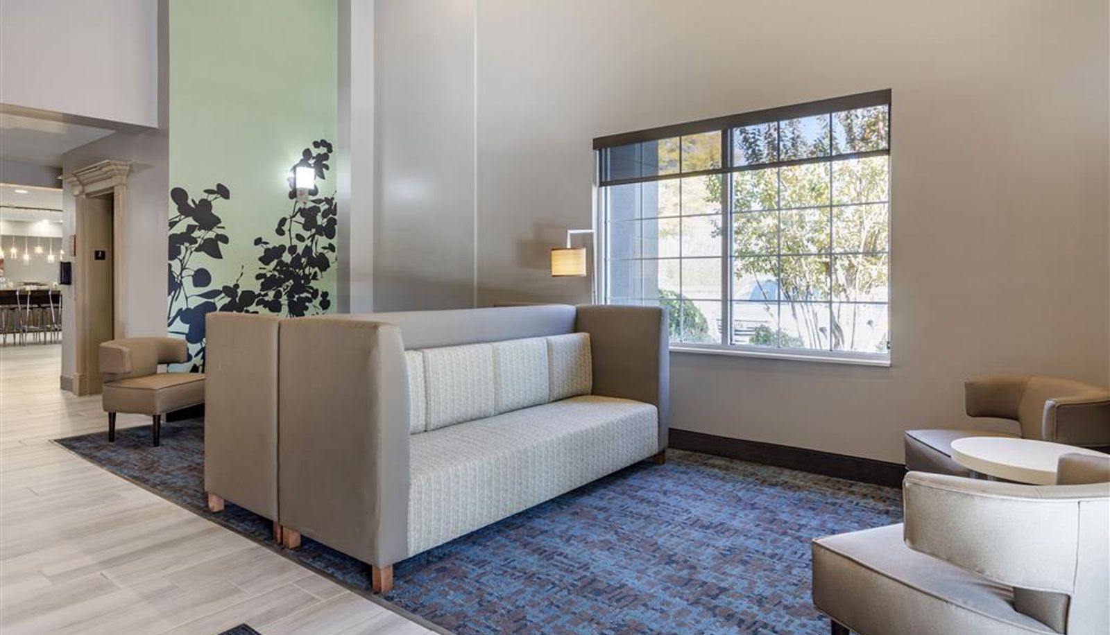 Hal - SLEEP INN AND SUITES