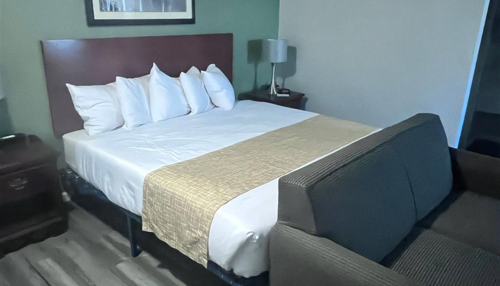 Zimmer - Travelodge by Wyndham Redding CA