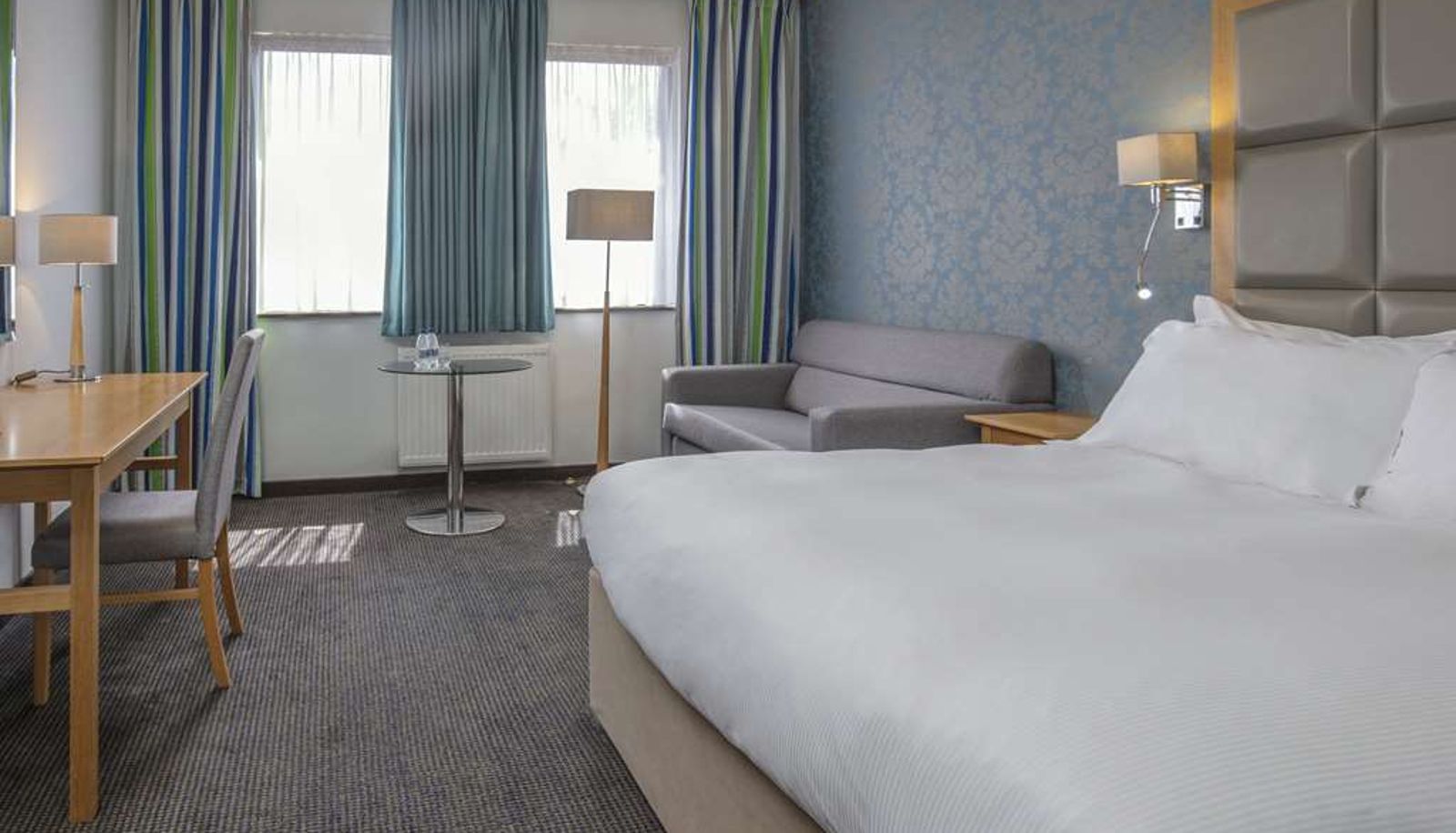 Room - Stratford Manor