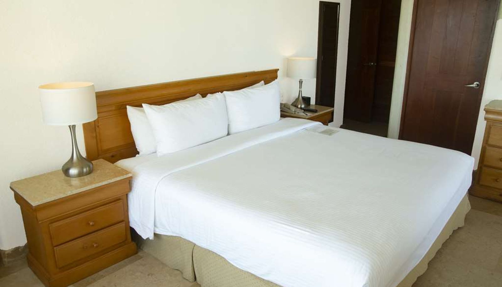Zimmer - Emporio Ixtapa