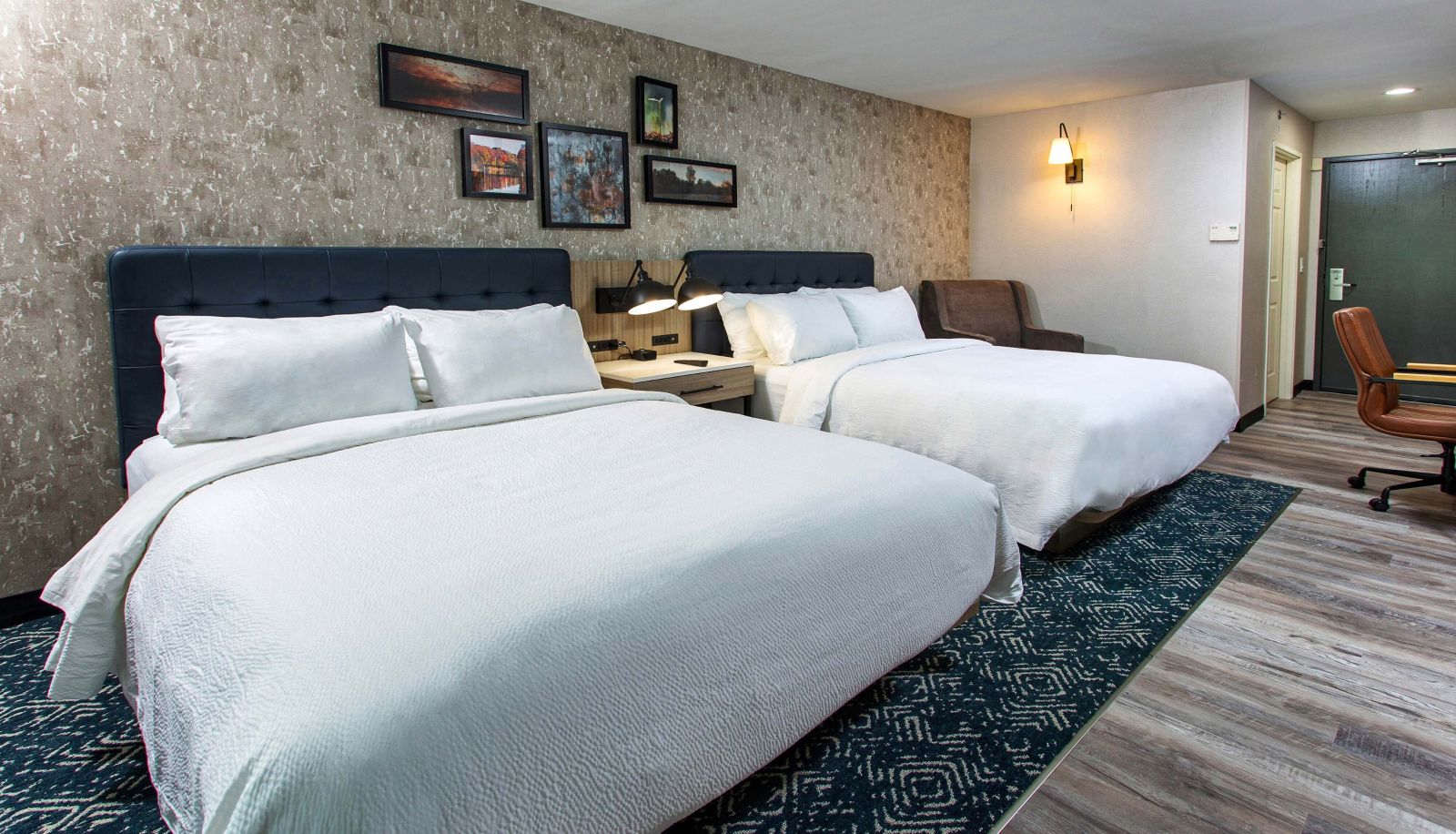 Zimmer - Four Points by Sheraton Appleton
