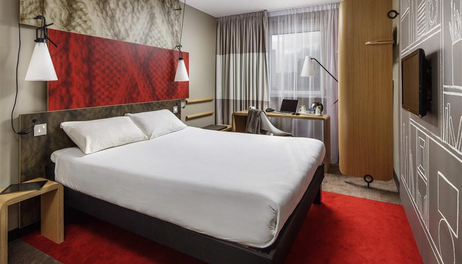 Room - ibis London Barking
