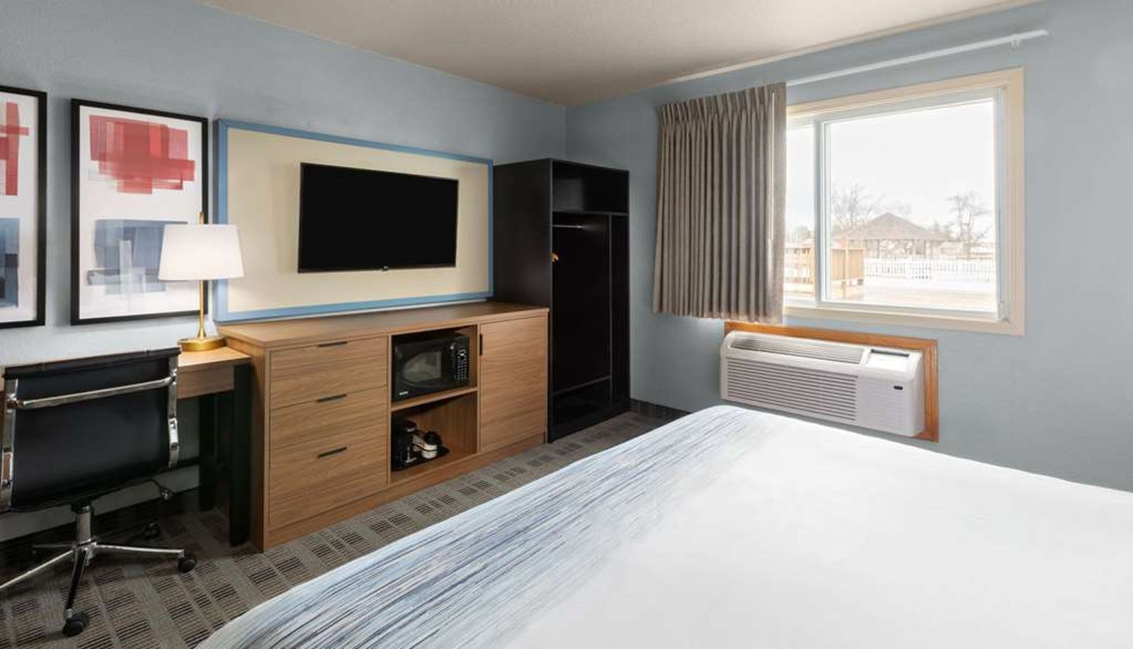 Room - AmericInn by Wyndham Oscoda Near AuSable River