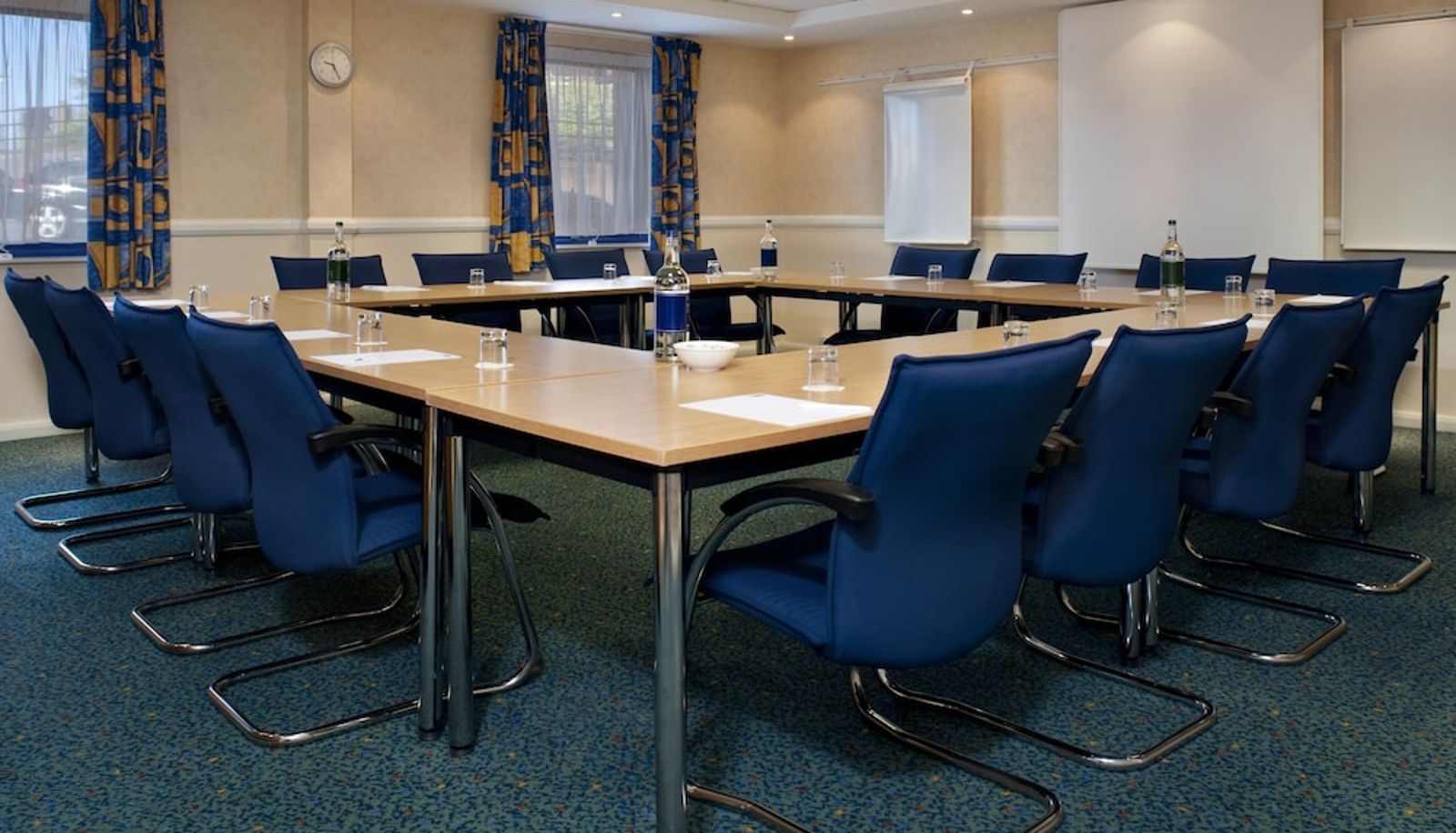 Sala na spotkanie - Holiday Inn Express SWANSEA - EAST by IHG