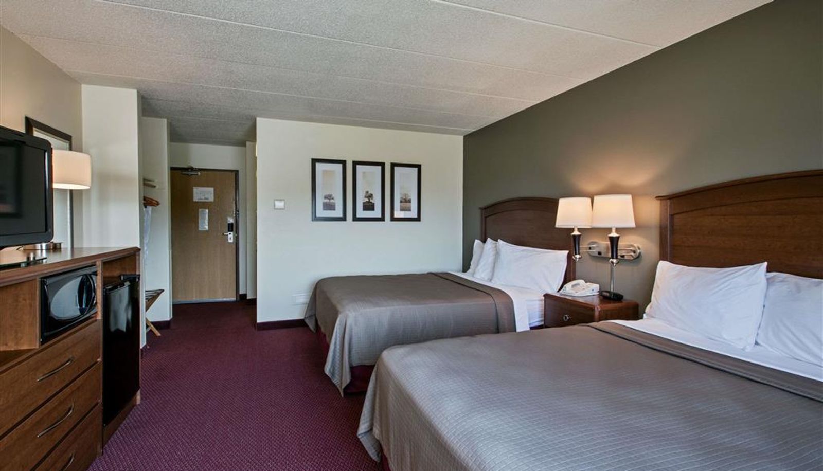 Zimmer - AmericInn by Wyndham Iowa Falls