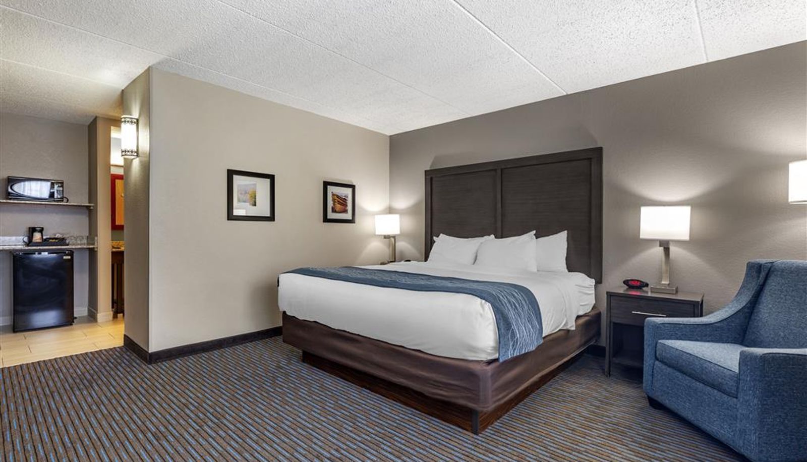Camera - Comfort Inn Griswold