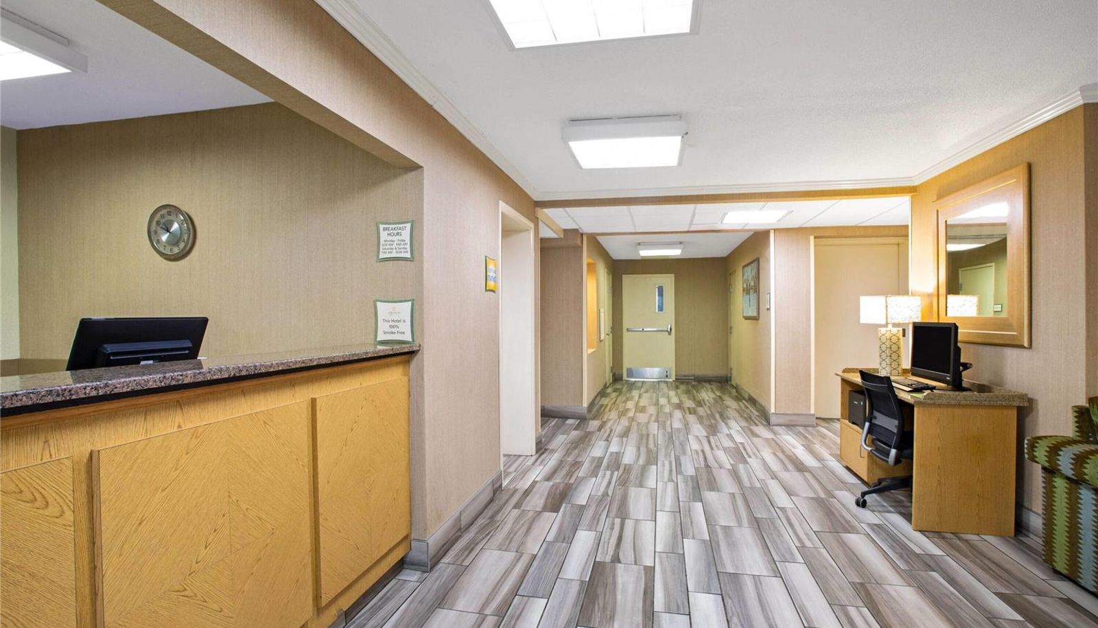 Hall - La Quinta Inn by Wyndham Auburn Worcester