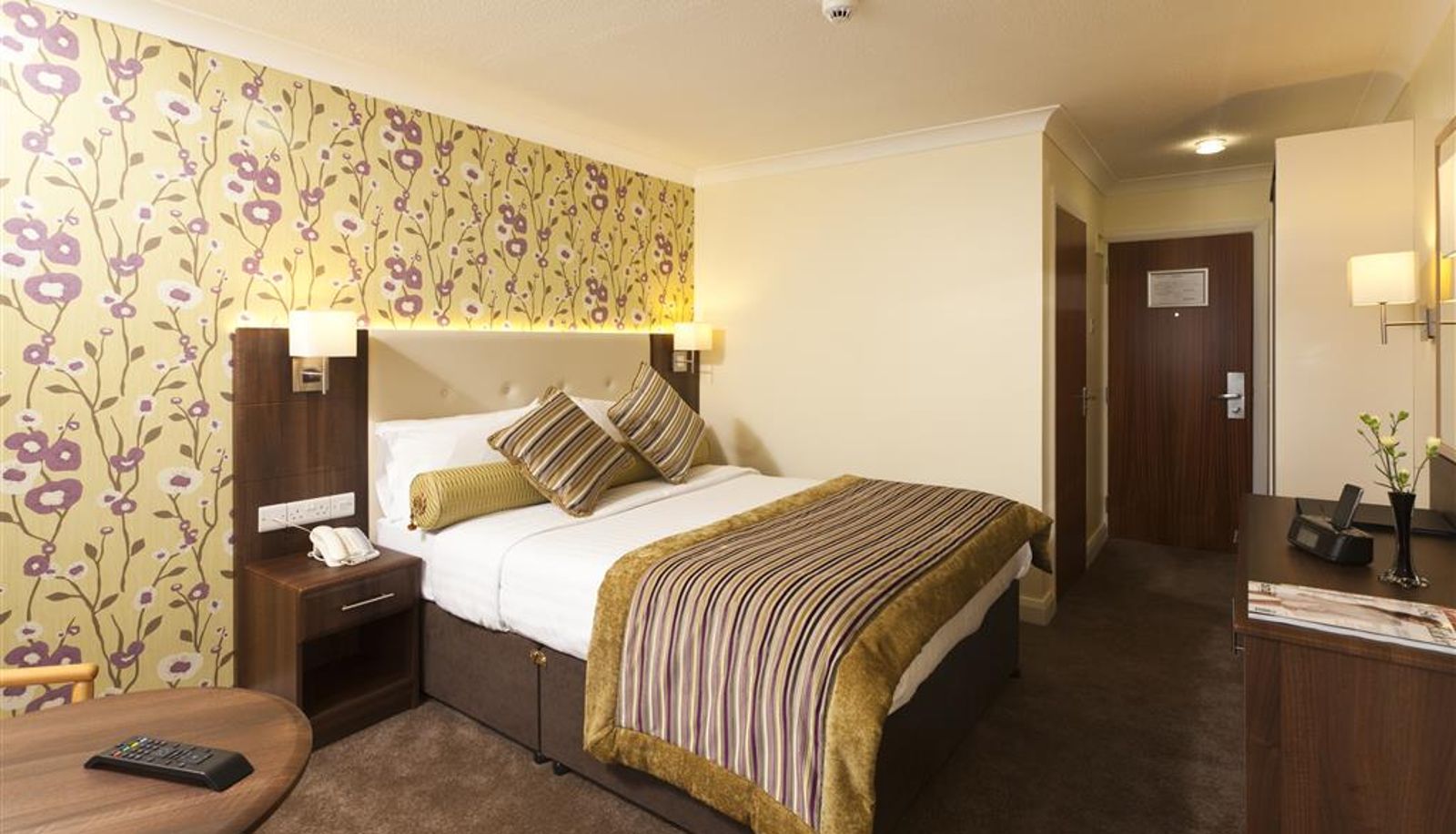 Room - Best Western Plus White Horse Hotel