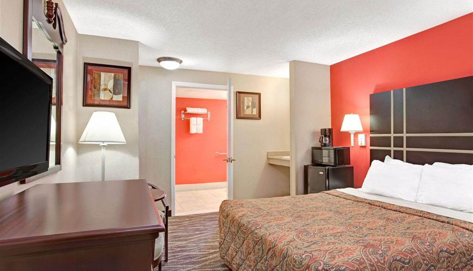 Kamer - Days Inn by Wyndham Ridgefield NJ