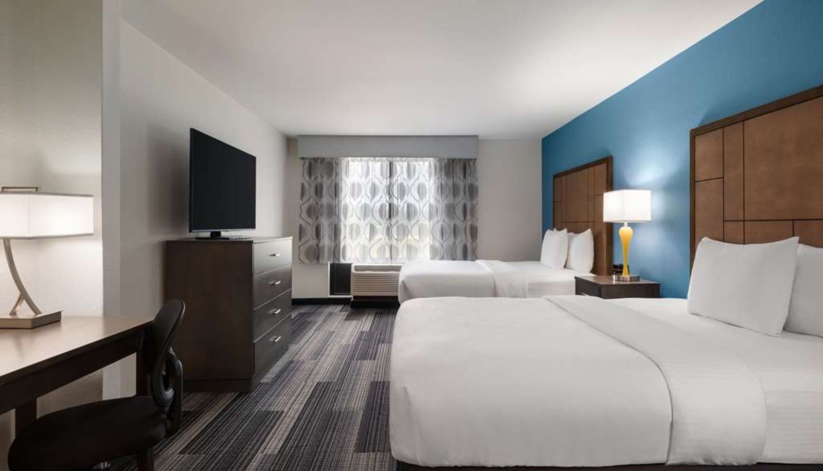 Zimmer - La Quinta Inn & Suites by Wyndham Springfield Airport Plaza