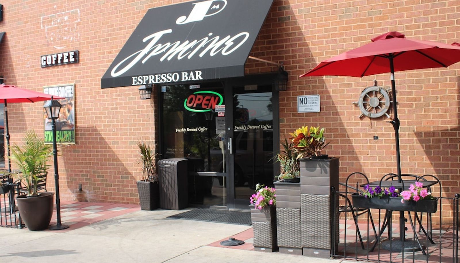 Restaurant - APM Inn and Suites