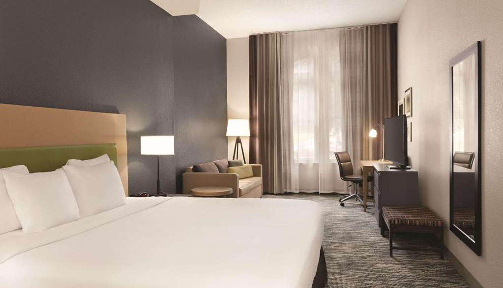 Camera - Country Inn & Suites by Radisson St. Charles Historic District