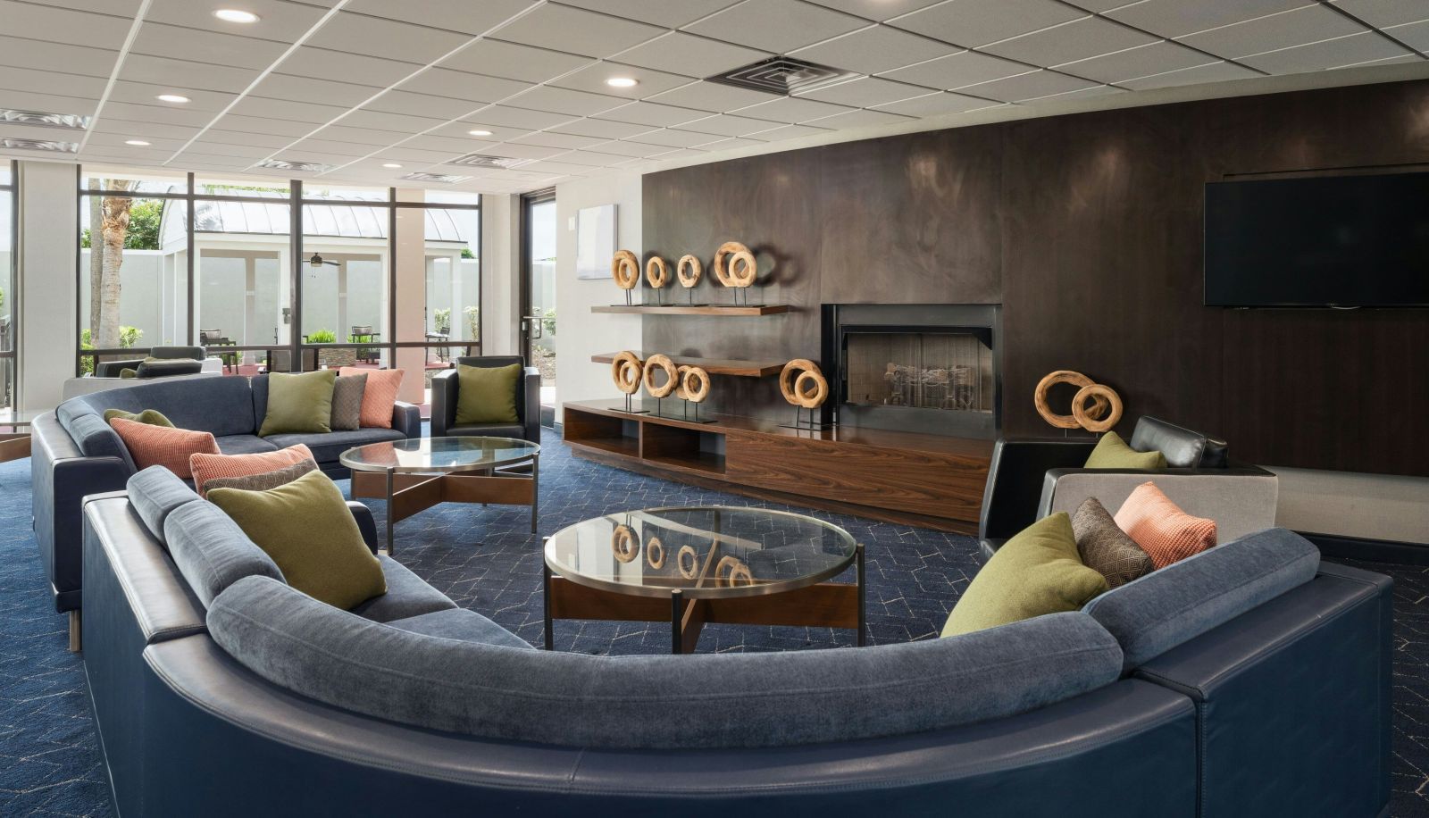 Lobby - Courtyard by Marriott Brunswick