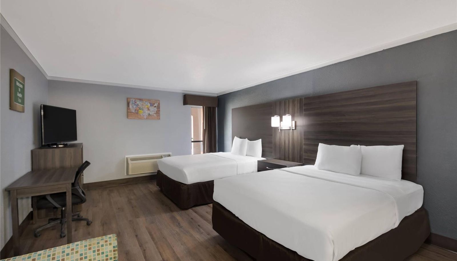 Suite - Econo Lodge Austin North near The Domain