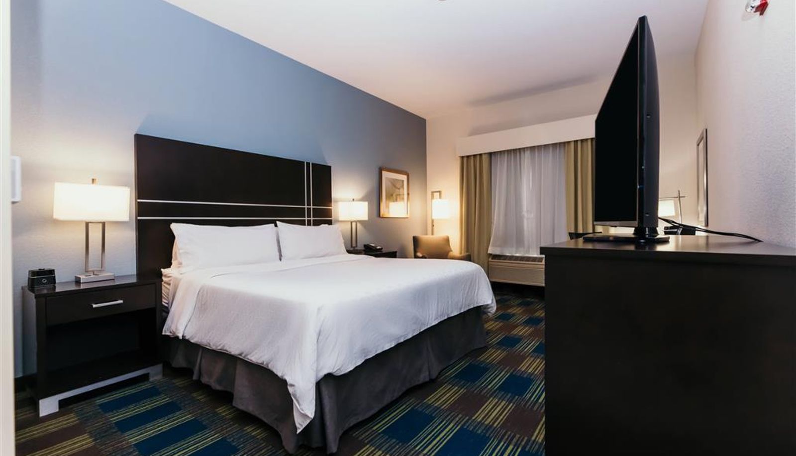 Room - La Quinta Inn & Suites by Wyndham Ankeny IA / Des Moines IA