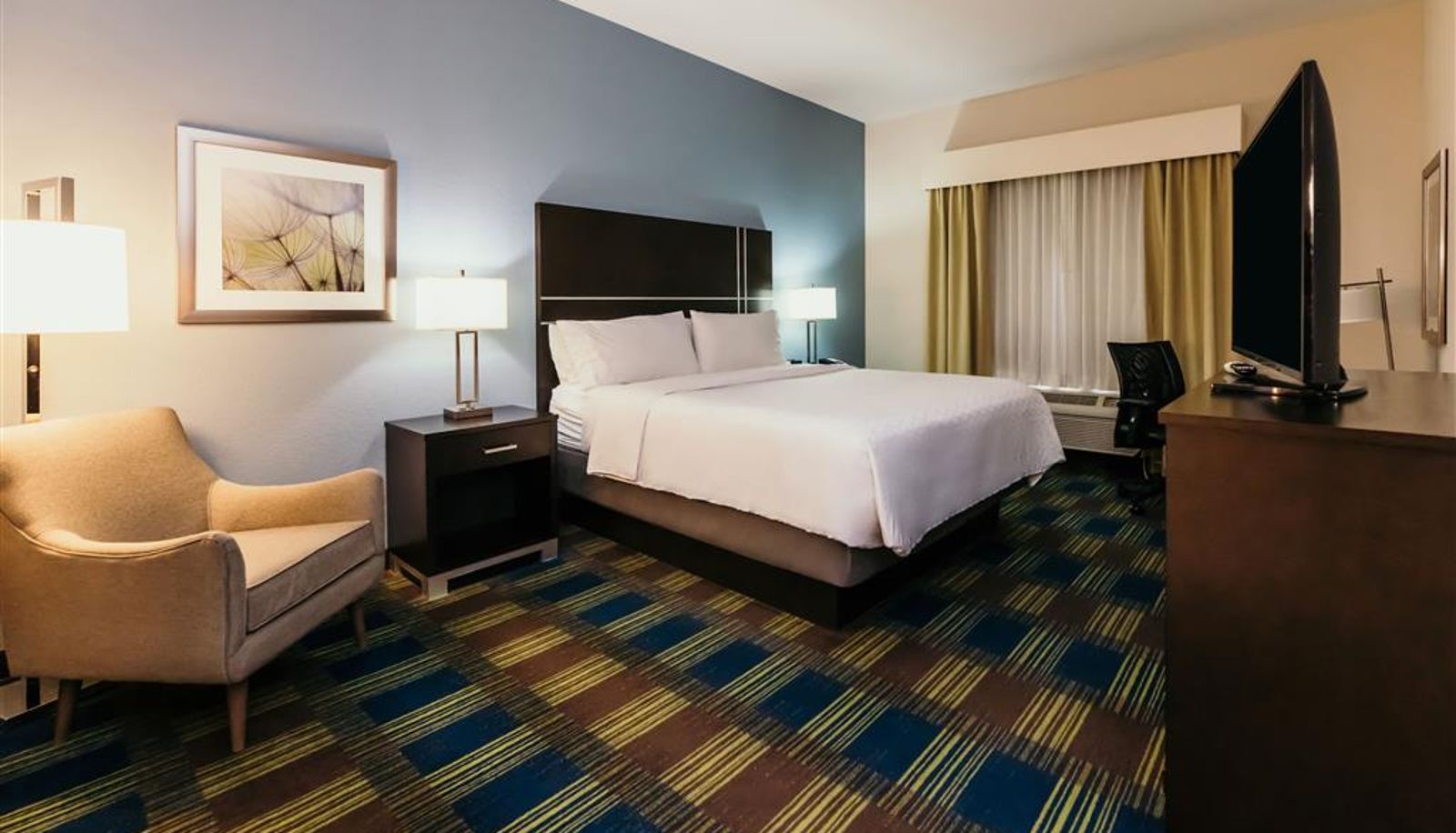 Room - La Quinta Inn & Suites by Wyndham Ankeny IA / Des Moines IA