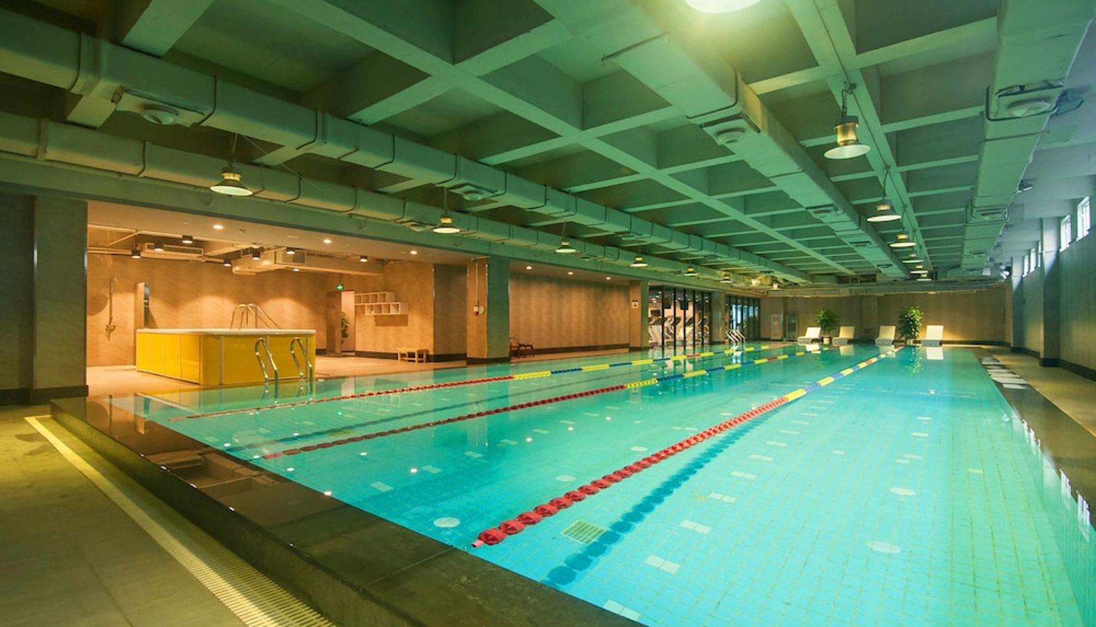 Piscina - GREEN PARK VILLA HOTELL