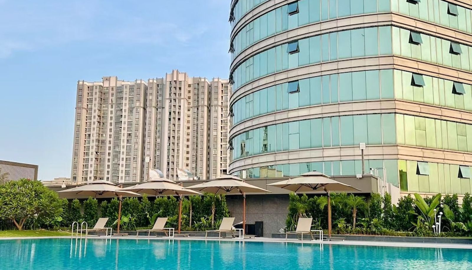 Pool - LUNG CHUEN INTERNATIONAL HOTEL