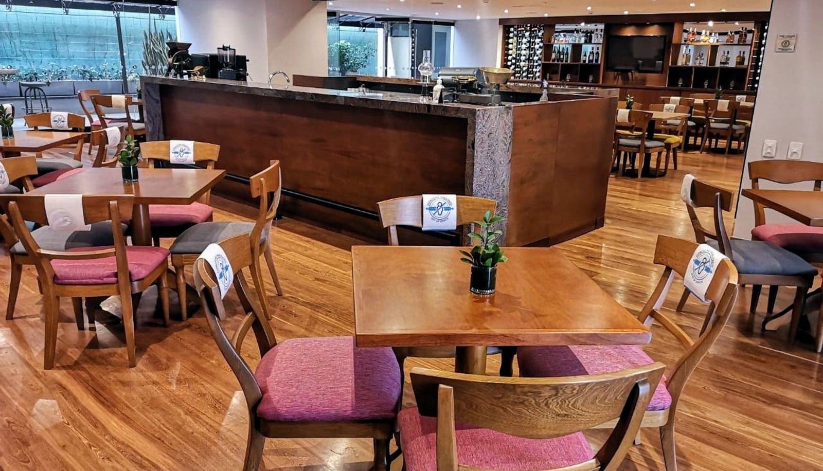 Restaurant - ESTELAR Suites Jones