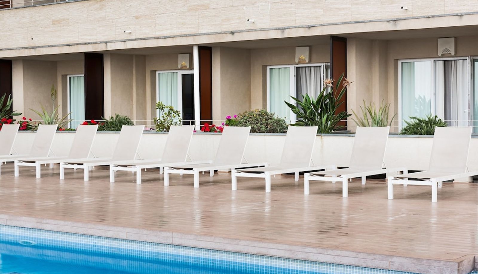Piscina - Hotel ILUNION Fuengirola