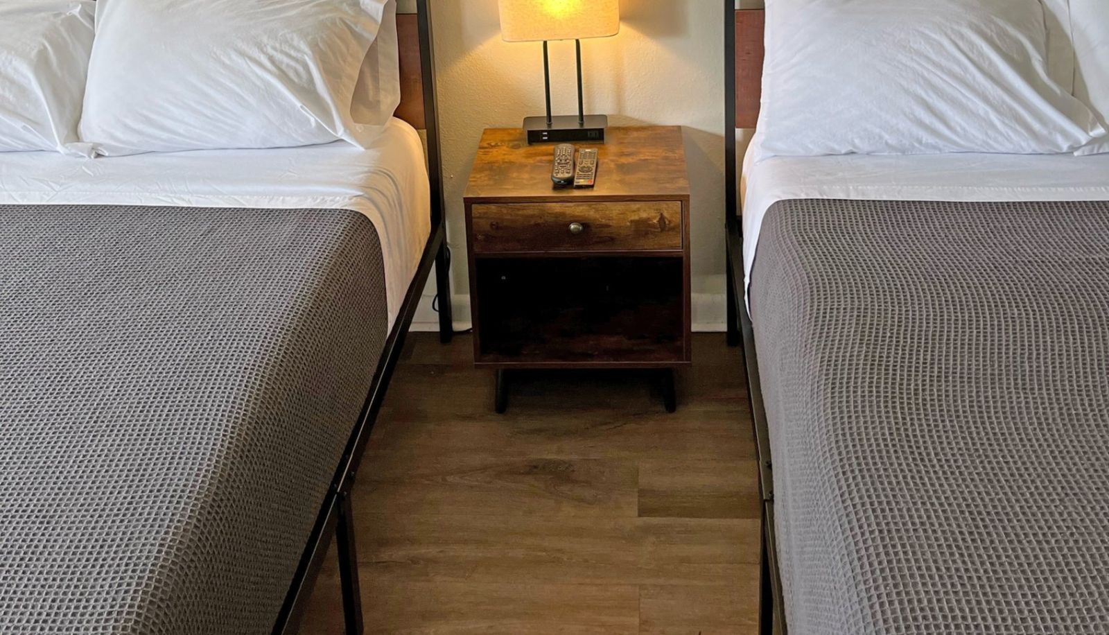 Room - Red Carpet Inn Houma