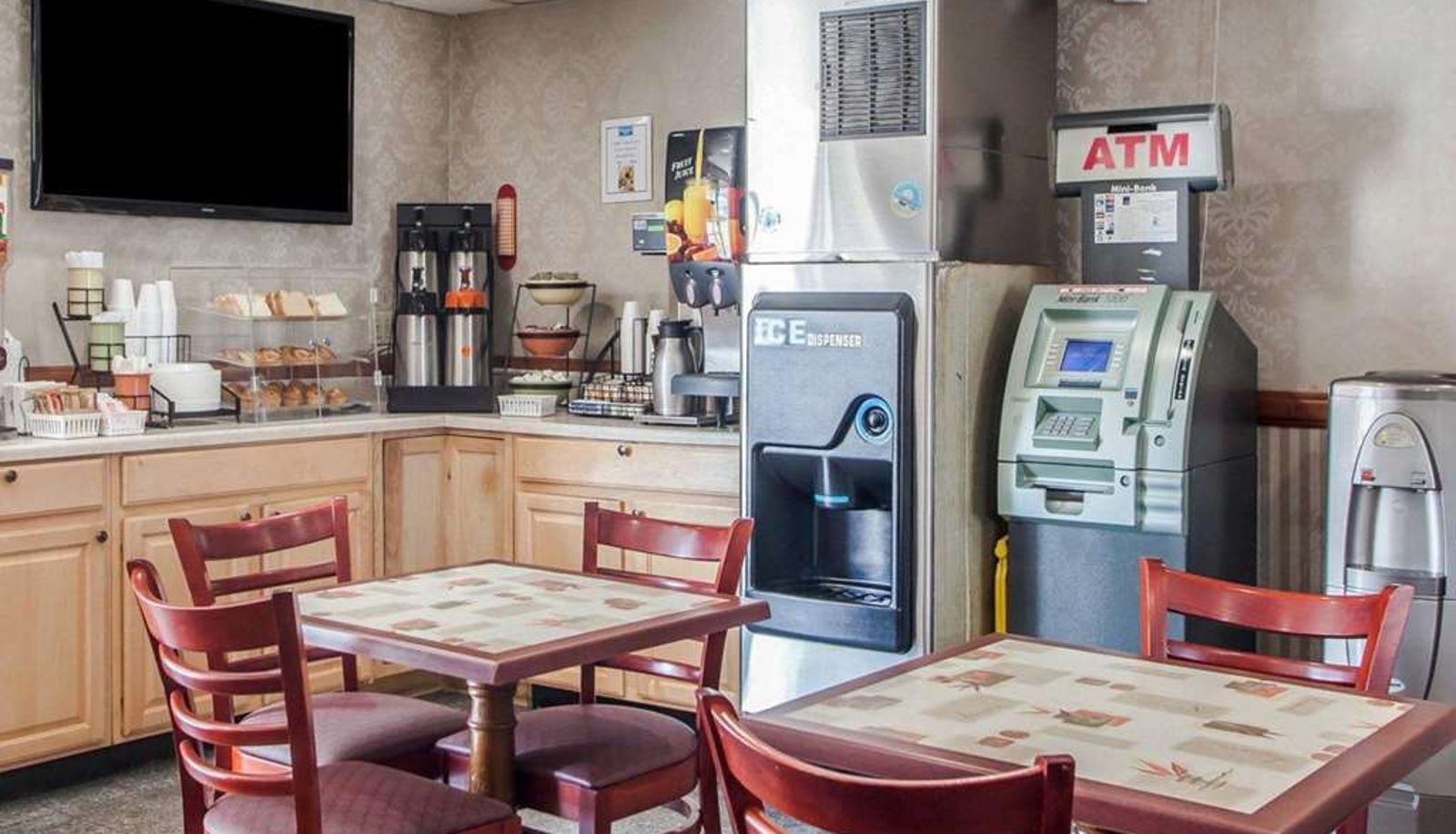Restaurant - Rodeway Inn Jersey City North
