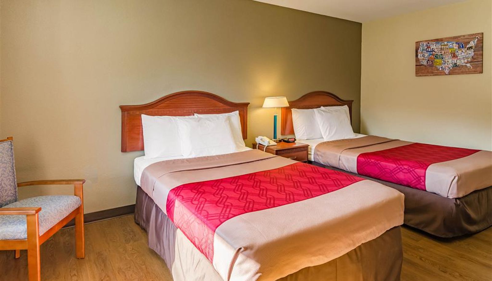 Zimmer - Econo Lodge Lexington Downtown near I-81