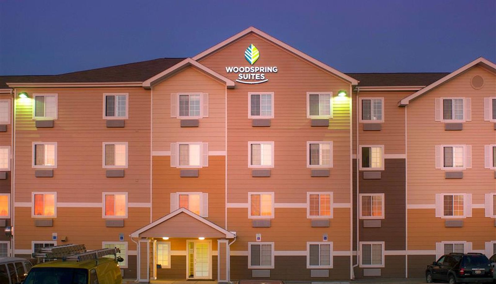 Exterior view - WoodSpring Suites Lincoln Northeast I-80