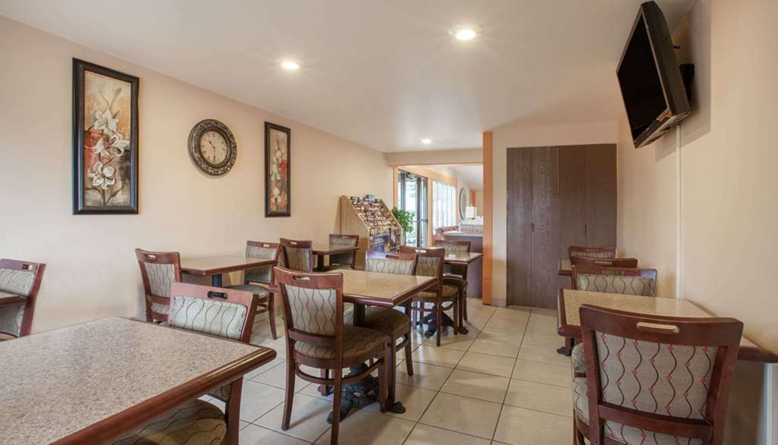 Restaurant - Knights Inn Greensburg