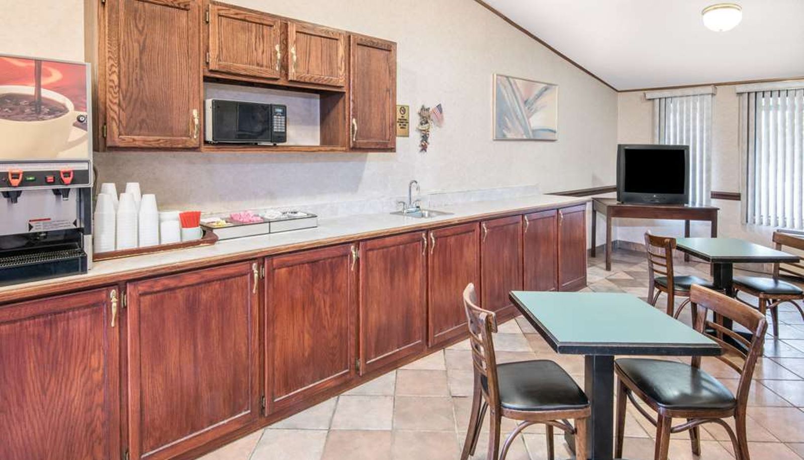 Innenbreich - KNIGHTS INN CANTON