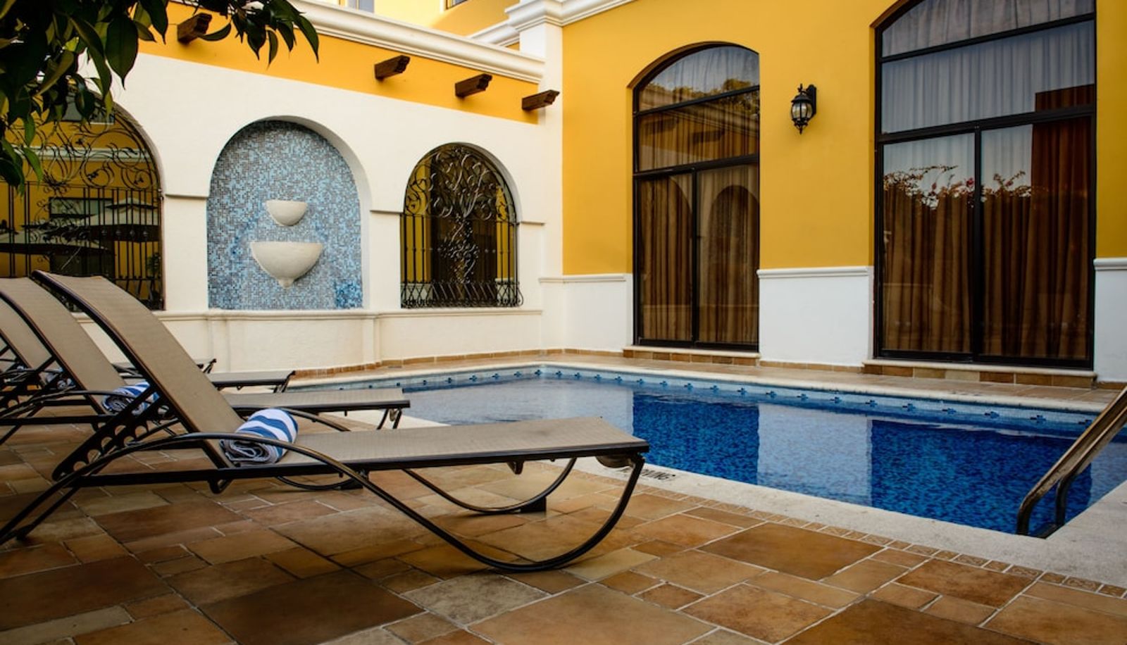 Piscina - Hotel Plaza Campeche