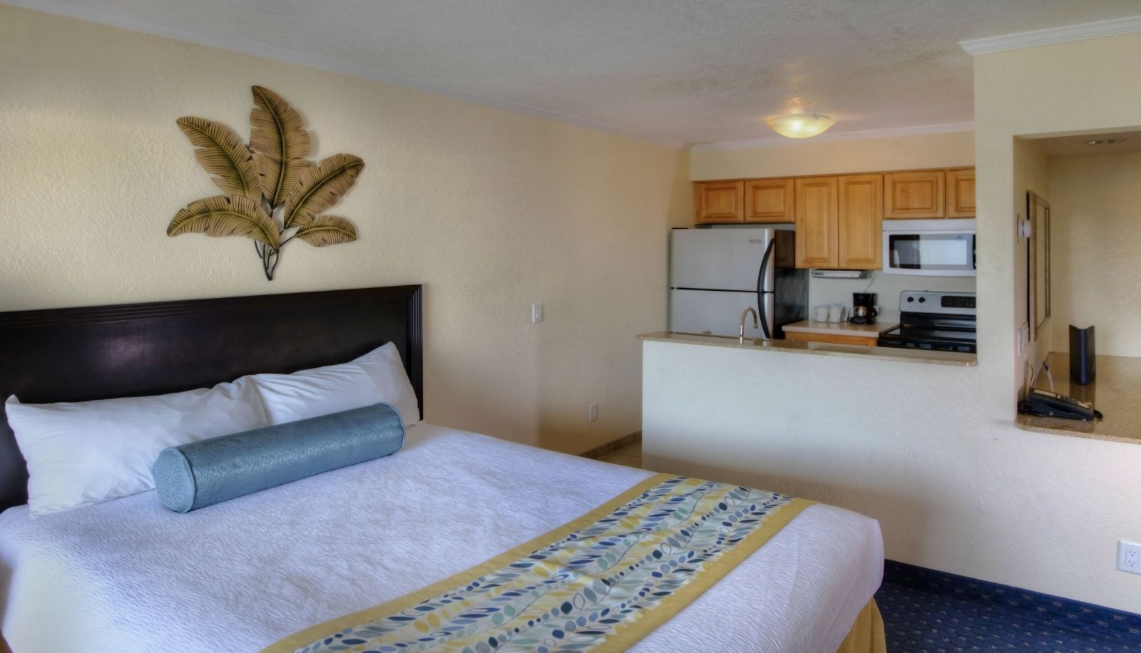 Zimmer - Sailport Waterfront Suites on Tampa Bay