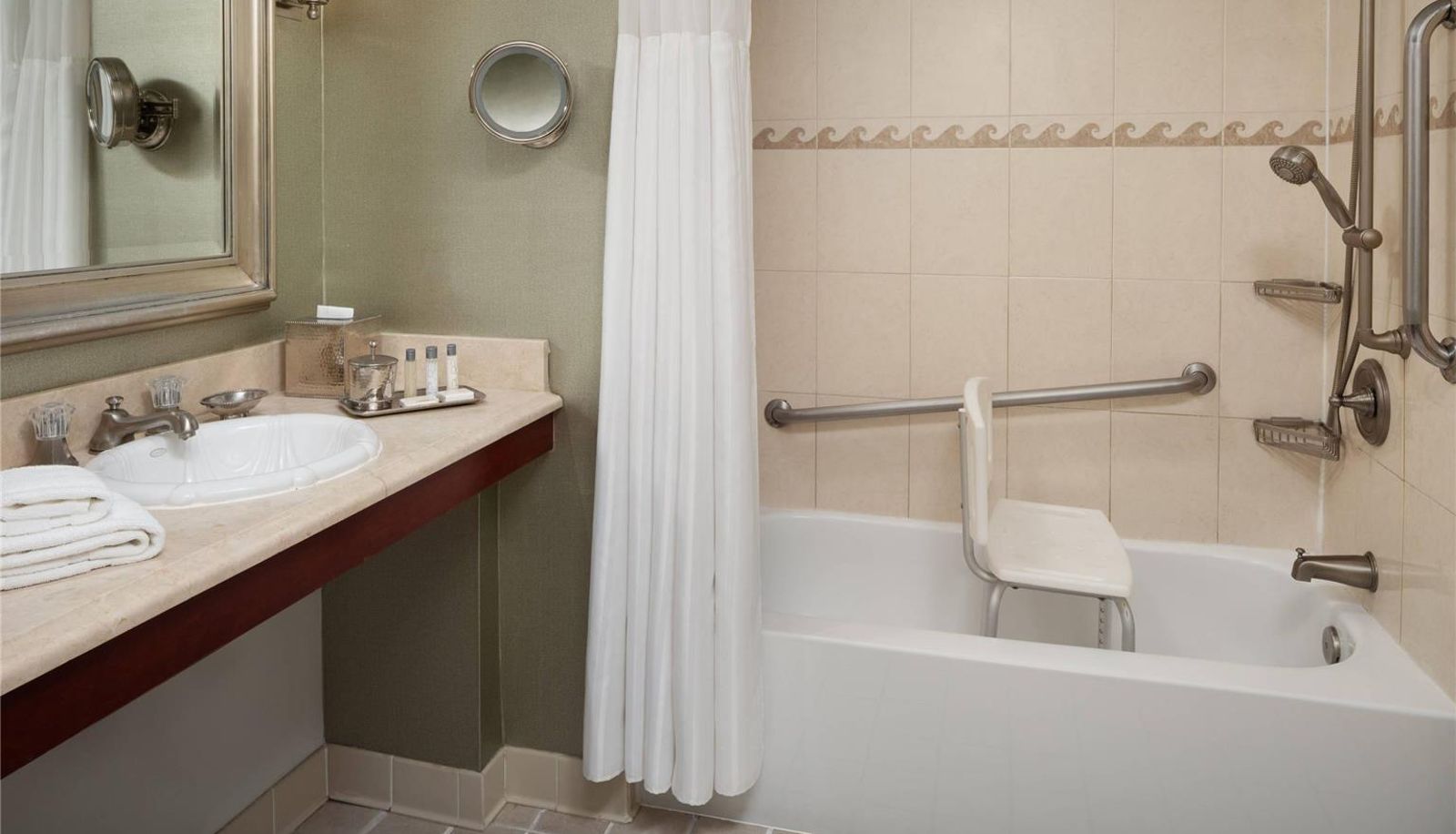 Zimmer - The Inn at Henderson's Wharf an Ascend Collection Hotel