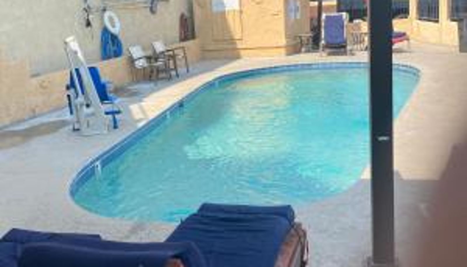 Pool - Windsor Inn Lake Havasu City
