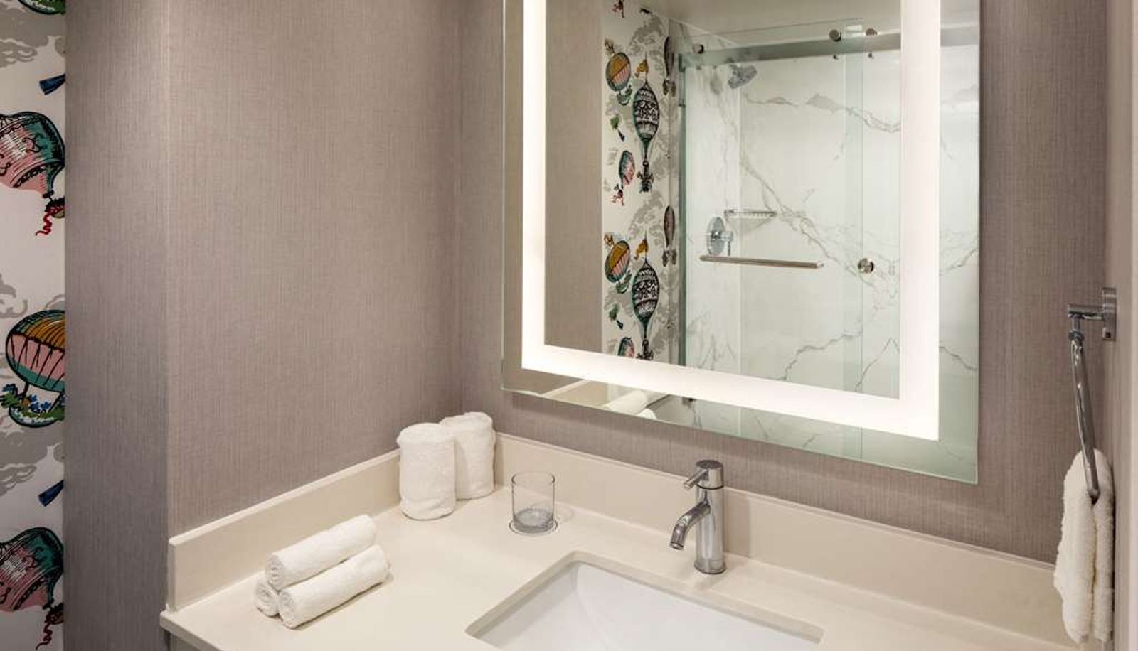 Habitación - Whitney Peak Hotel Reno Tapestry Collection by Hilton