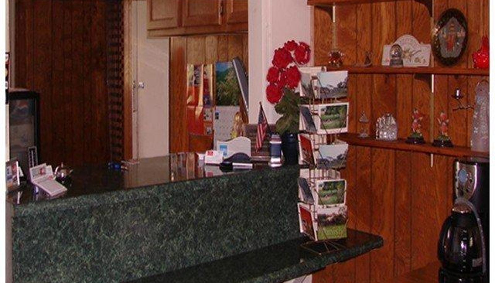 Lobby - Bend Riverside Inn and Suites