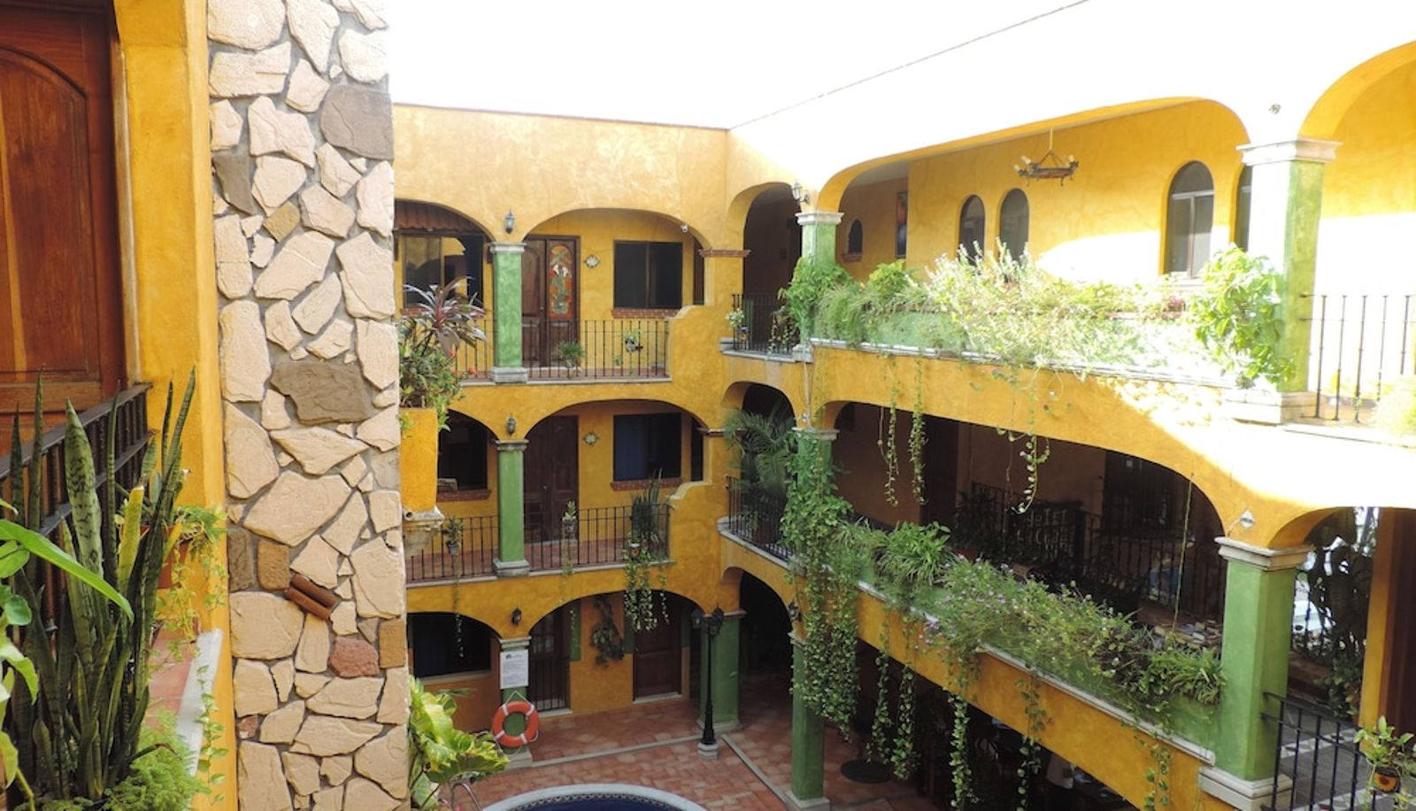 Piscina - Hotel Hacienda Del Caribe