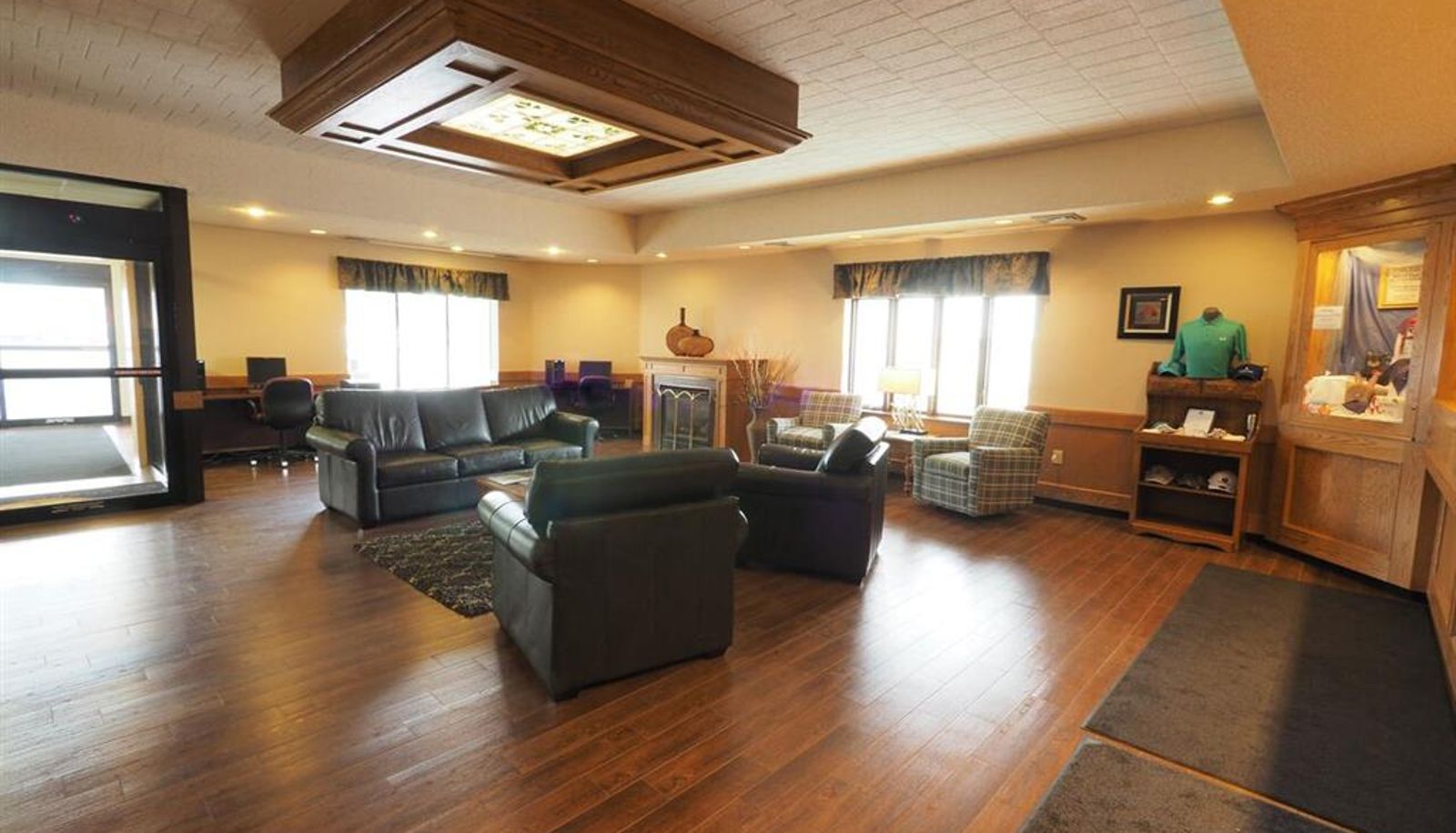 Hall - EVERGREEN RESORT