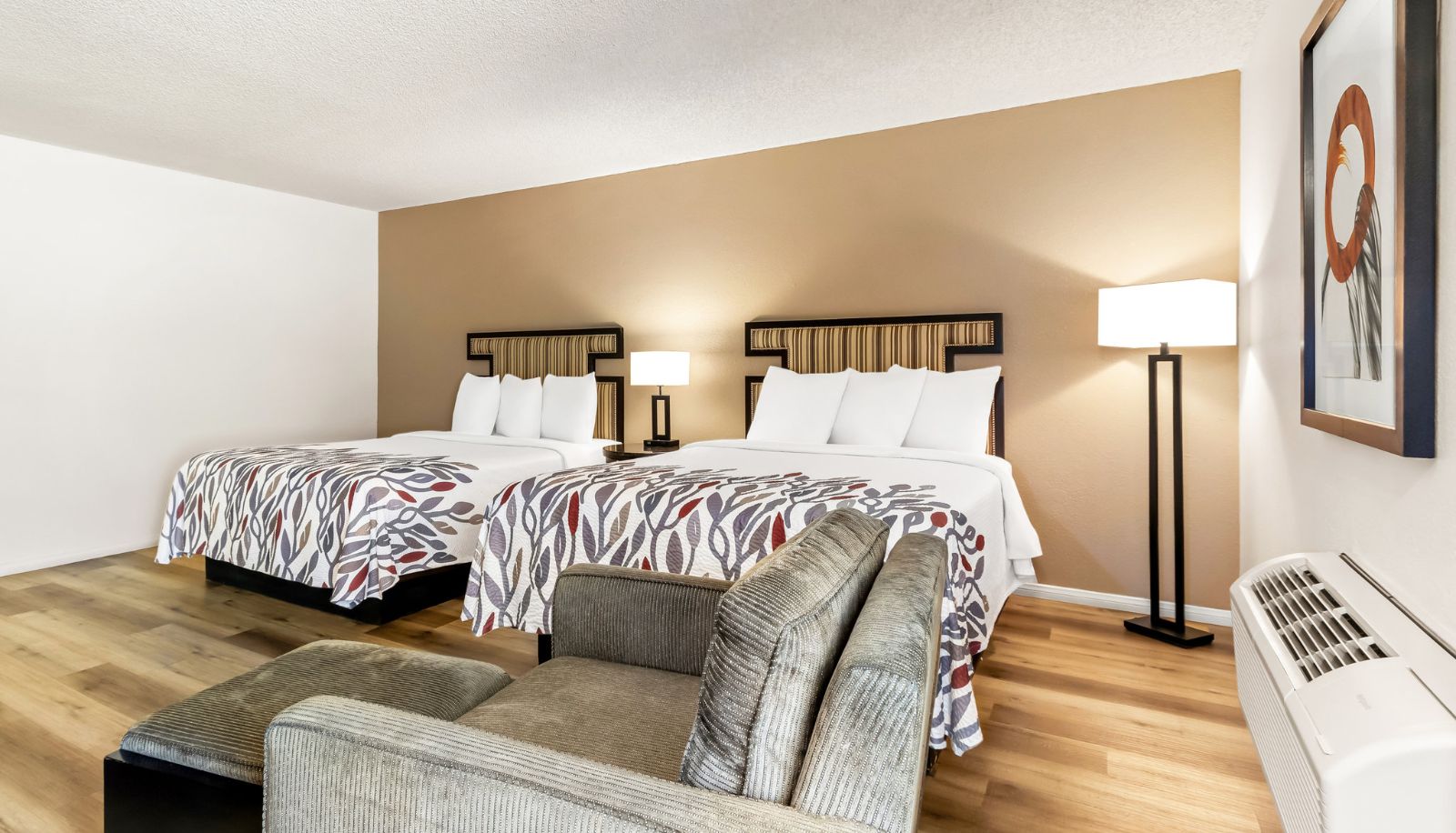 Room - Red Roof Inn Ridgecrest