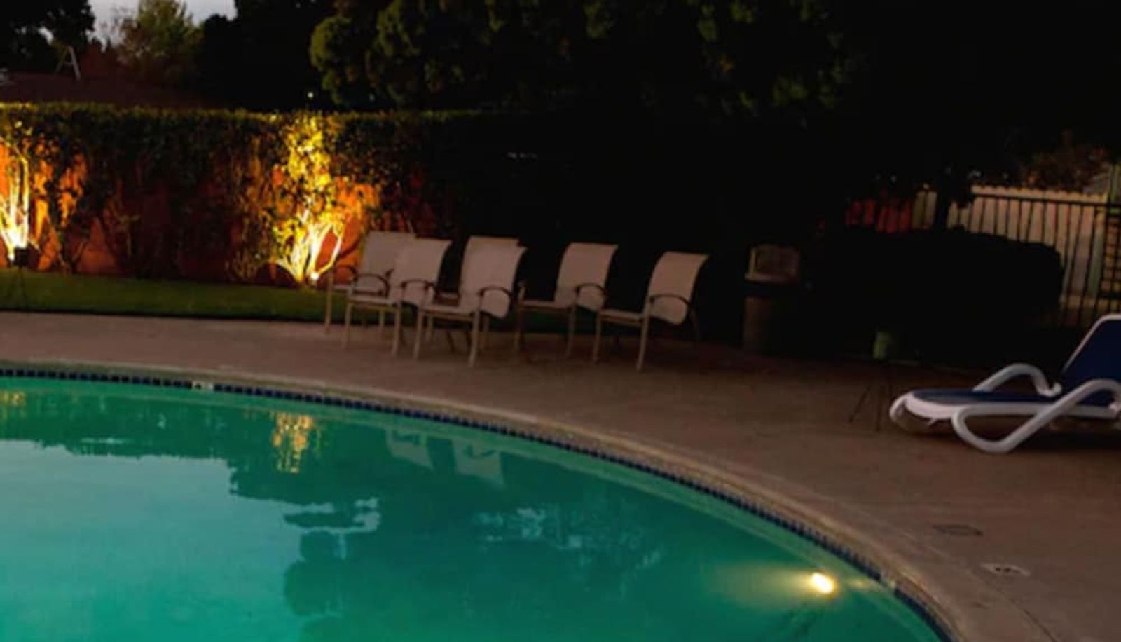 Pool - Coral Reef Inn & Suites