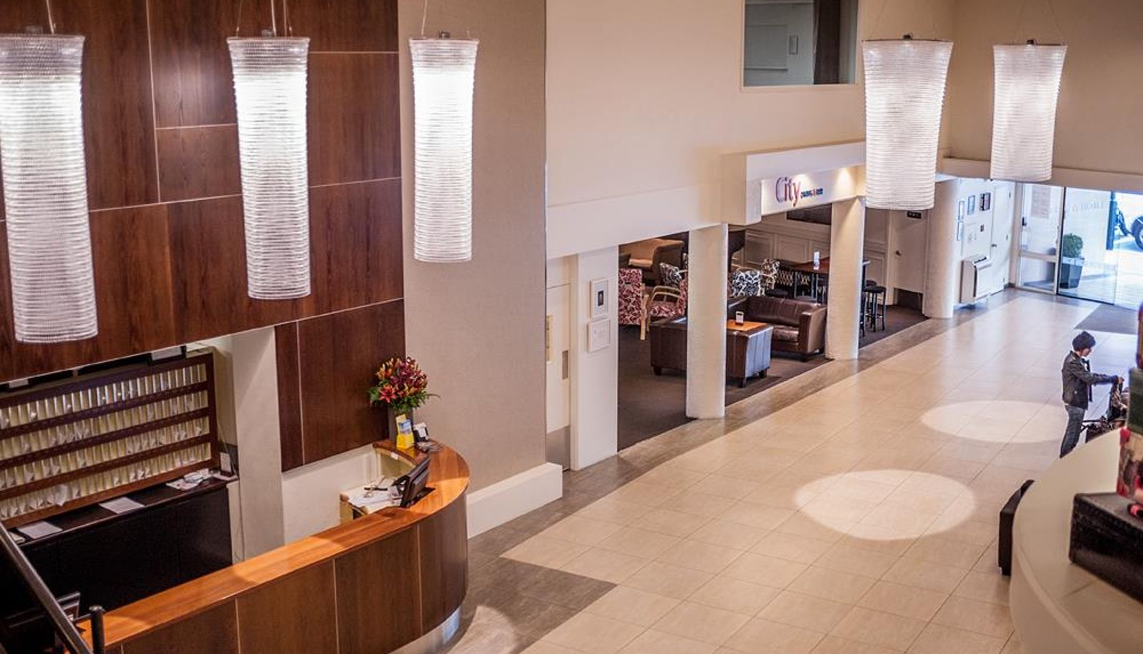 Lobby - West Plaza Hotel