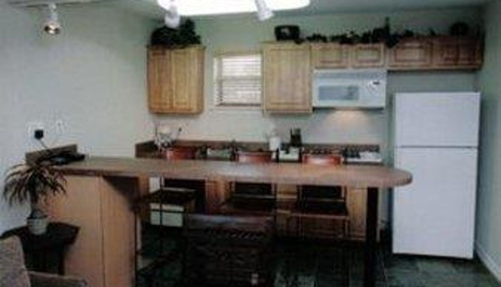 Room - Vineyard Court Designer Suites Hotel