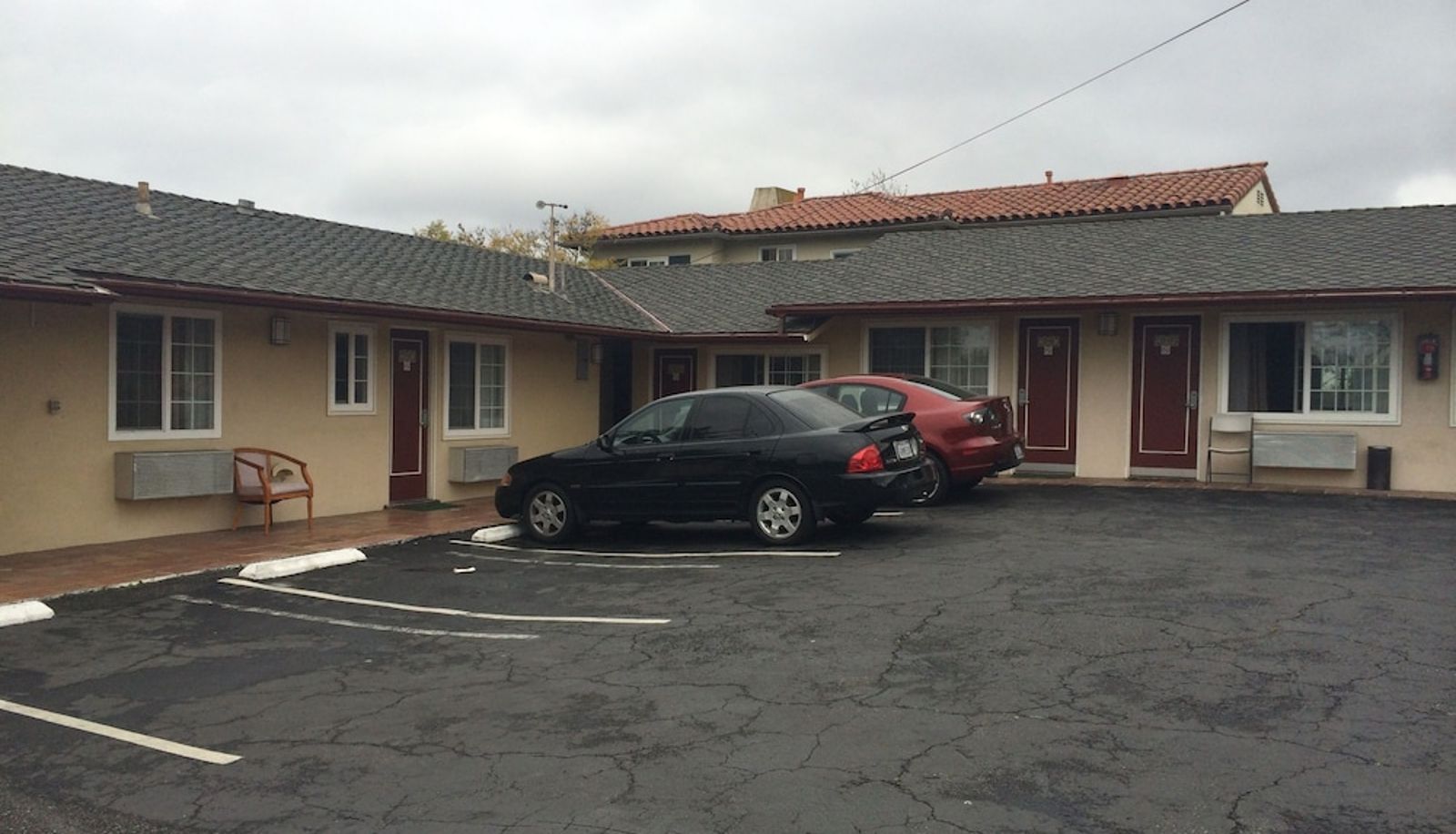 Info - Town and Country Inn