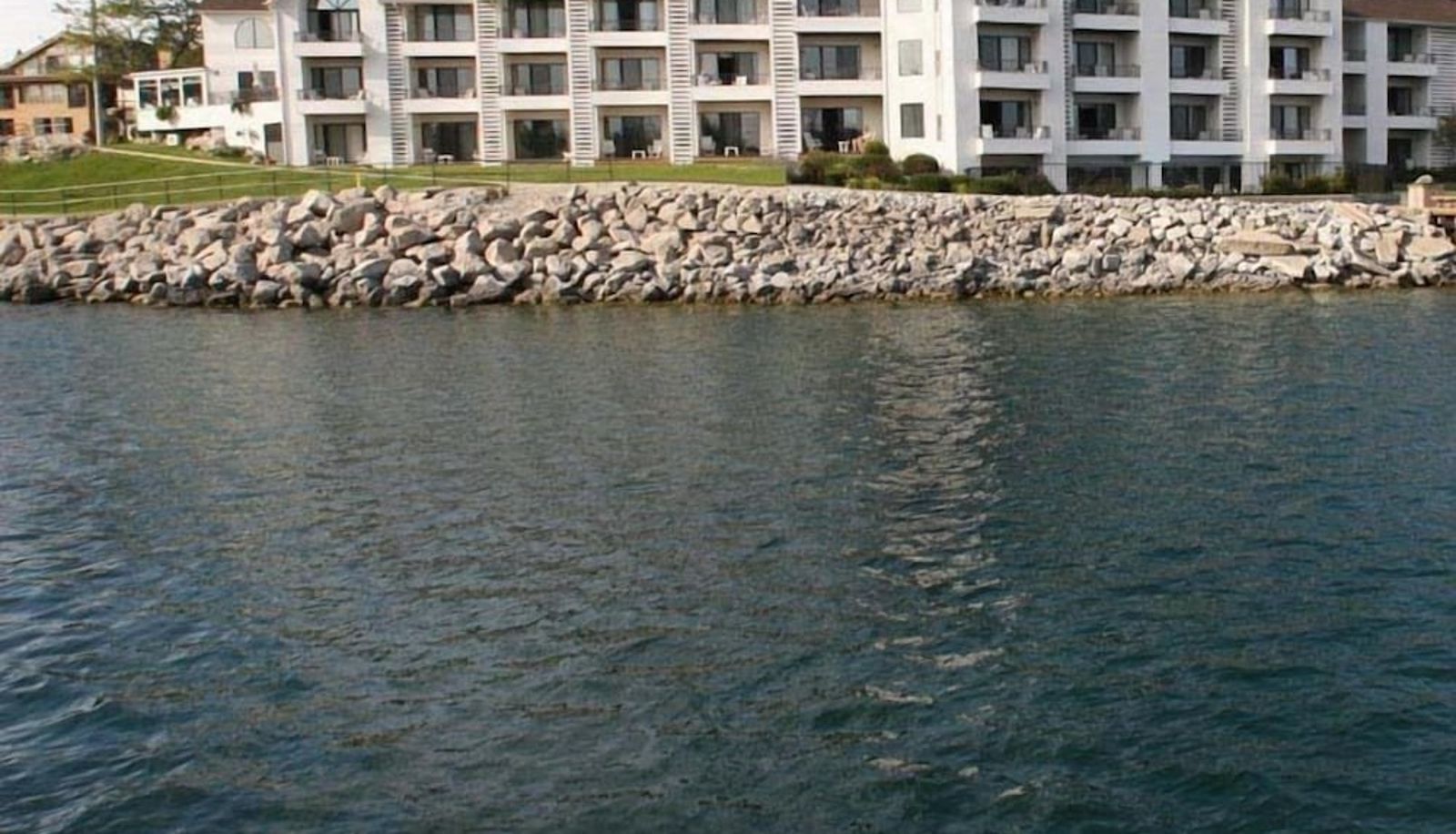 Información - Edgewater Inn- Charlevoix