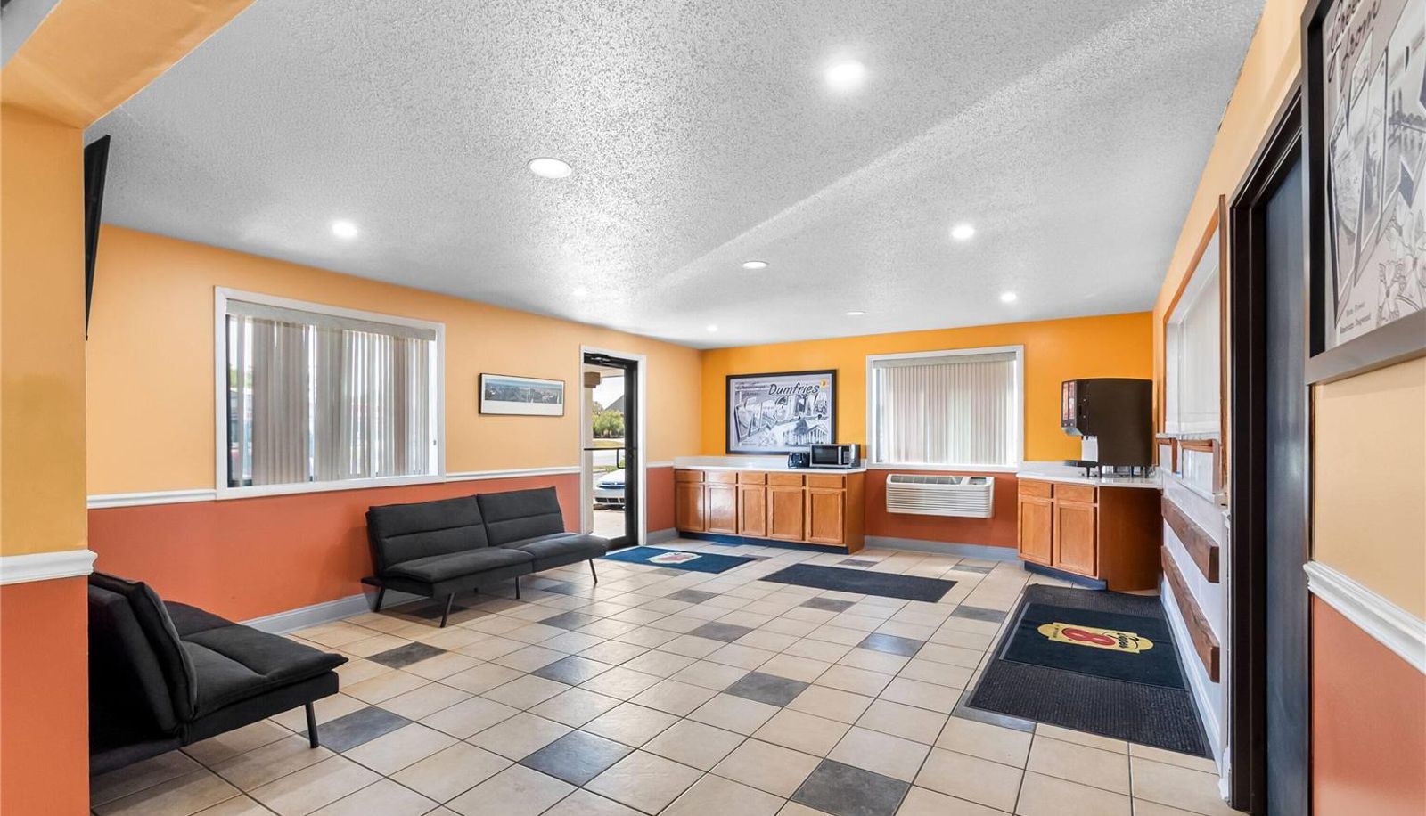 Lobby - Super 8 by Wyndham Dumfries/Quantico