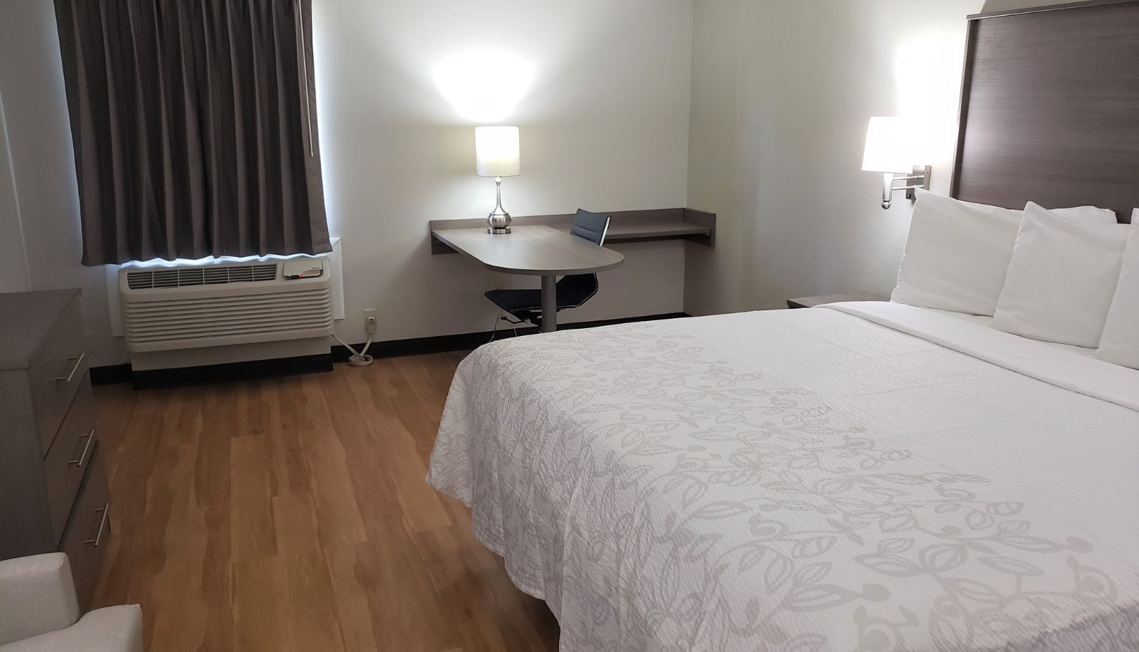 Zimmer - Red Roof Inn Moss Point